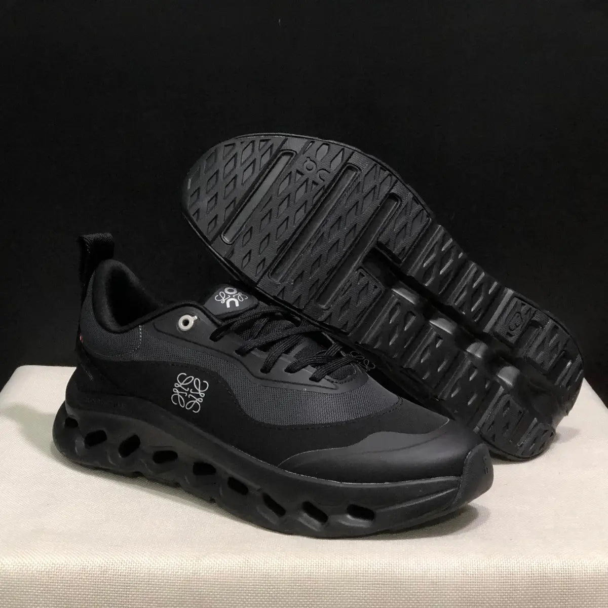 On Cloud × Loewe — Cloudtilt Black Ma boutique