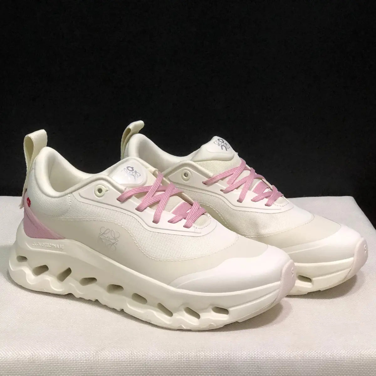On Cloud × Loewe — Cloudtilt Light Pink Ma boutique