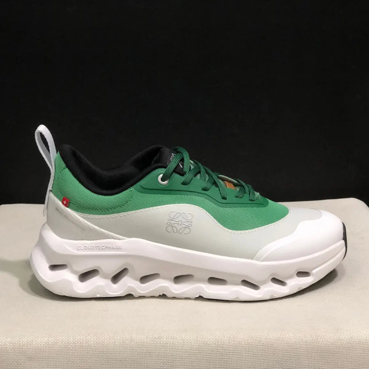 On Cloud × Loewe — Cloudtilt Vert Ma boutique
