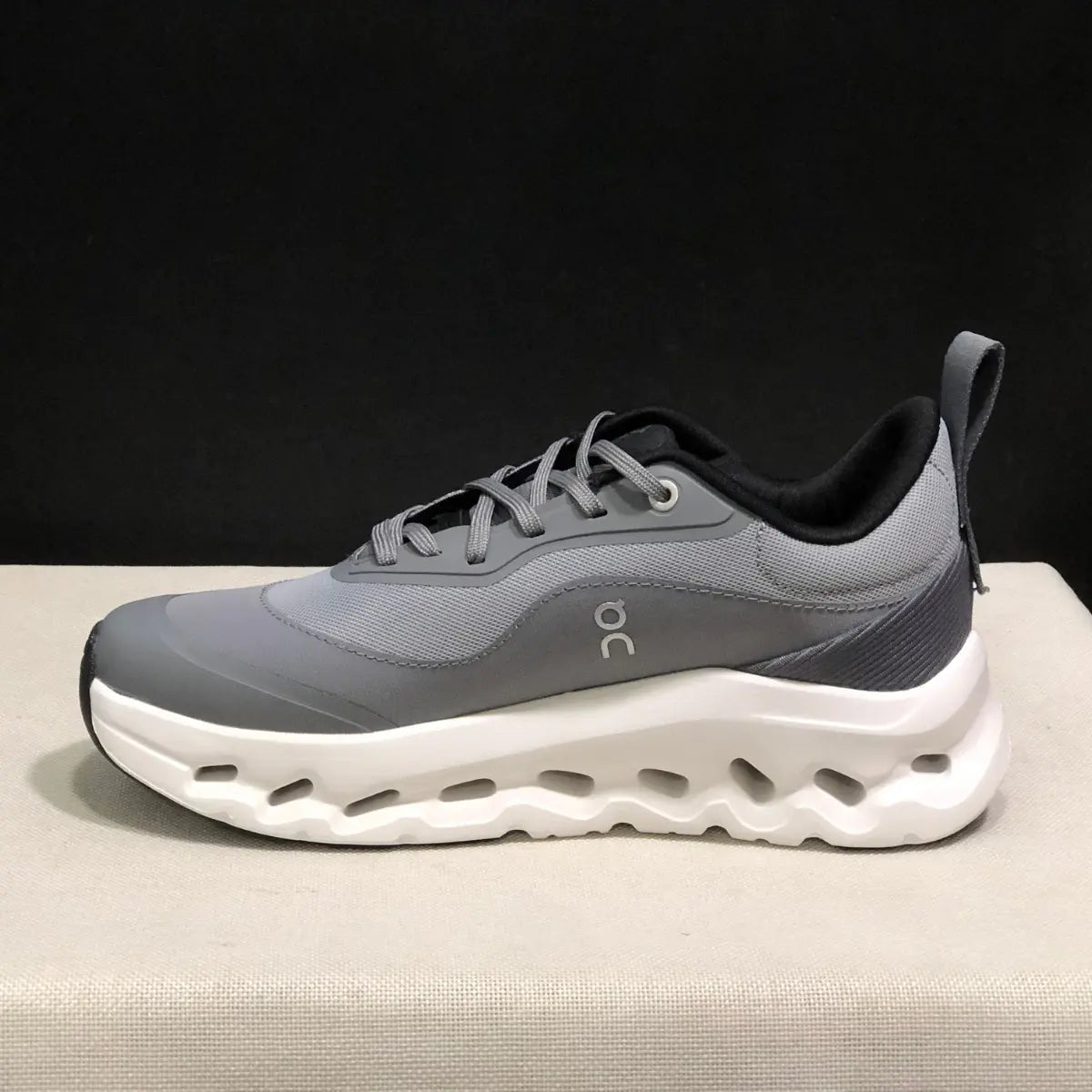 On Cloud × Loewe — Cloudtilt Gris Ma boutique