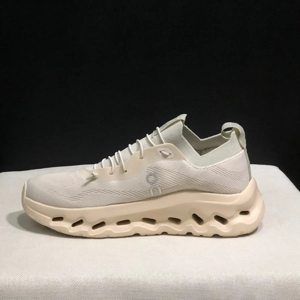On Cloud × Loewe — Cloudtilt Crème 2.0 Ma boutique