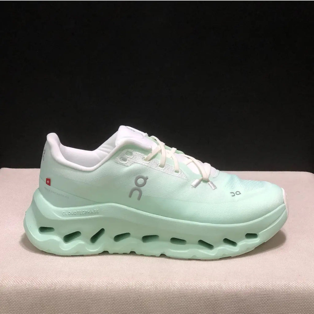 Cloudtilt - White Mint Ma boutique