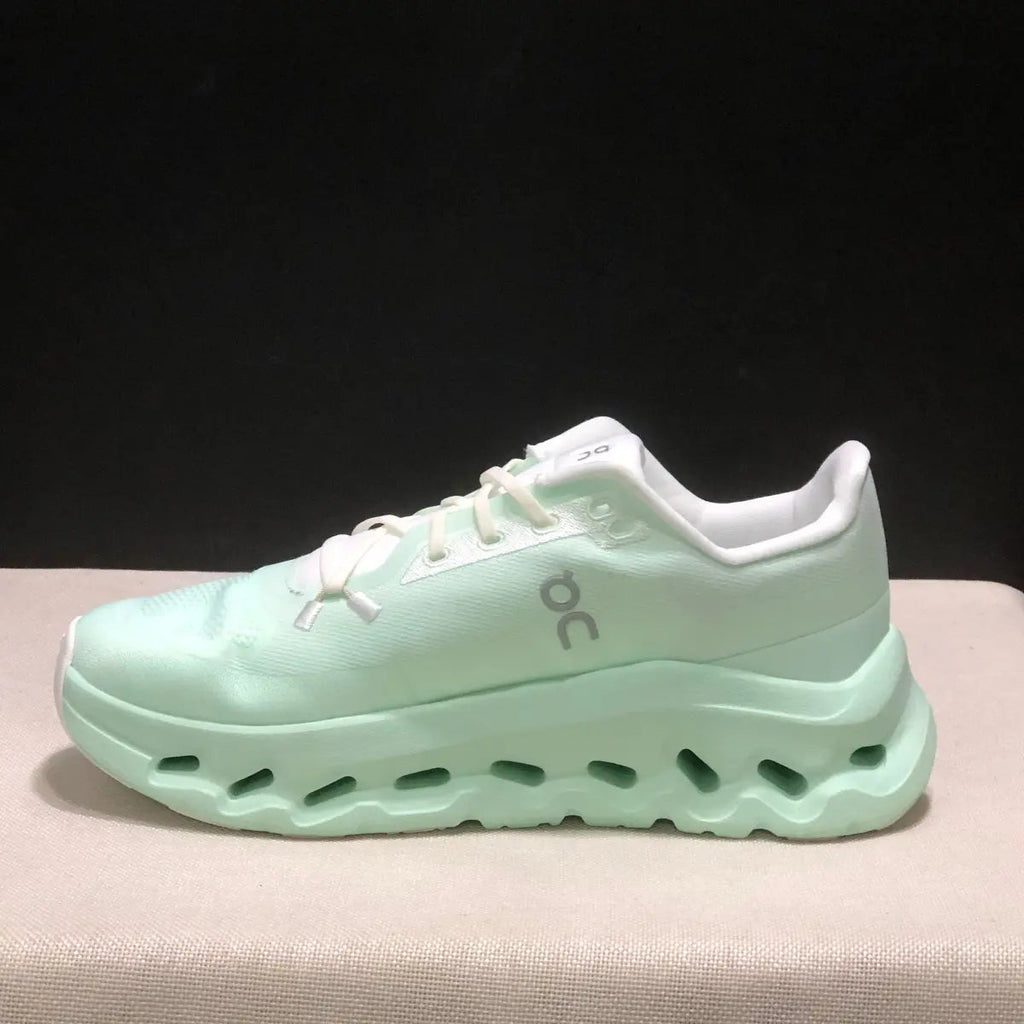 Cloudtilt - White Mint Ma boutique
