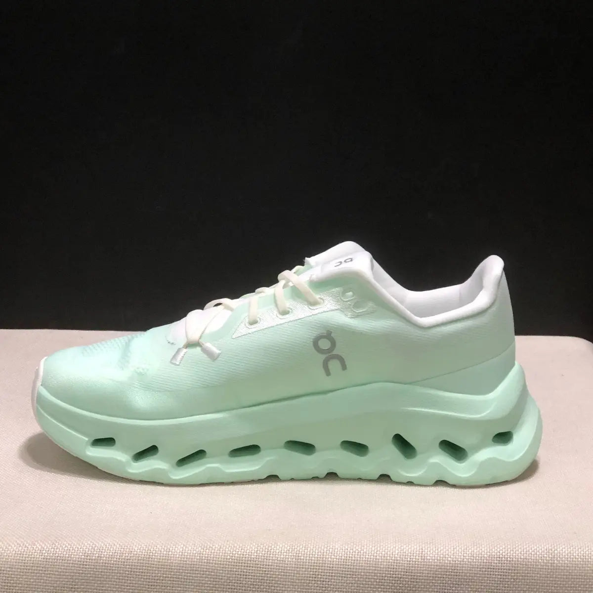 Cloudtilt - White Mint Ma boutique