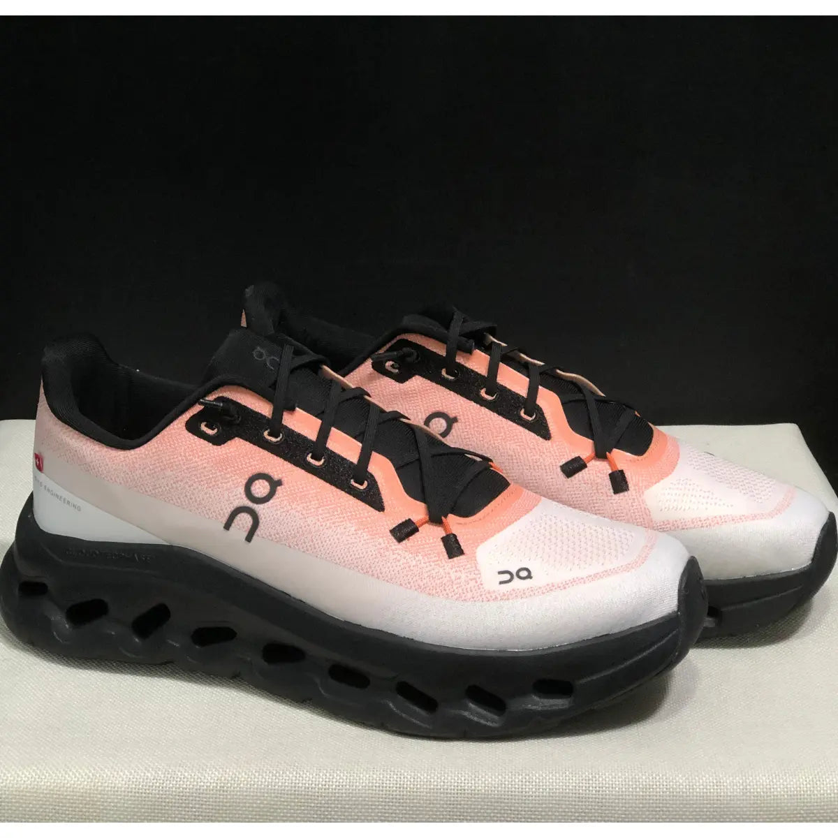 Cloudtilt - Black Peach Ma boutique